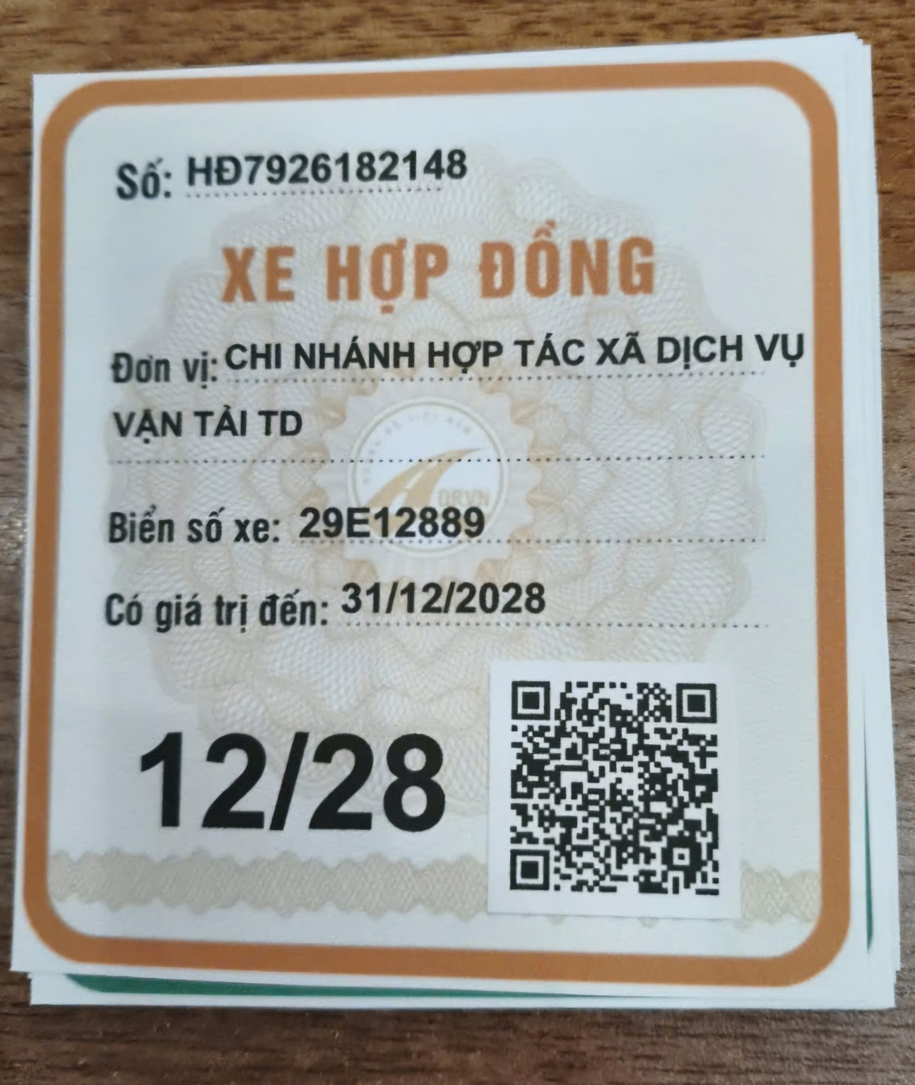 Ảnh thực tế phù hiệu xe hợp đồng